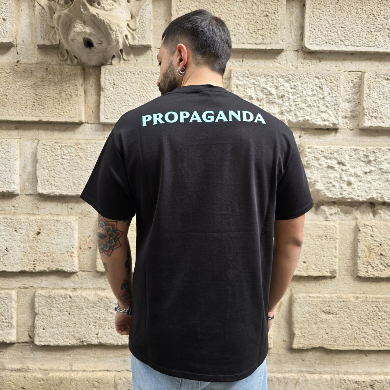 T-Shirt Propaganda 833 - Nero
