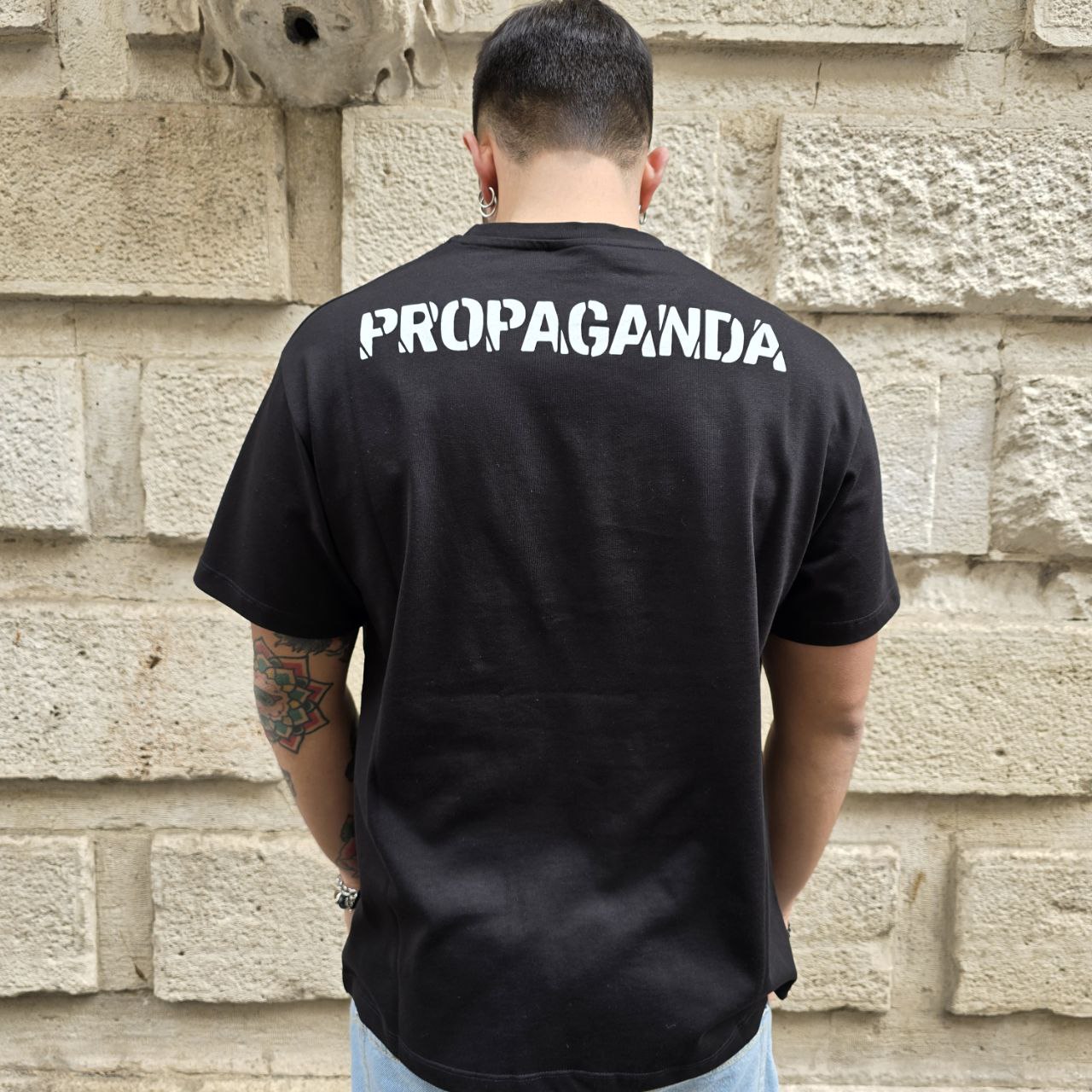 T-Shirt Propaganda 826 - Nero