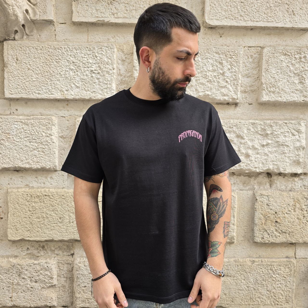 T-shirt Propaganda 880 - Nero